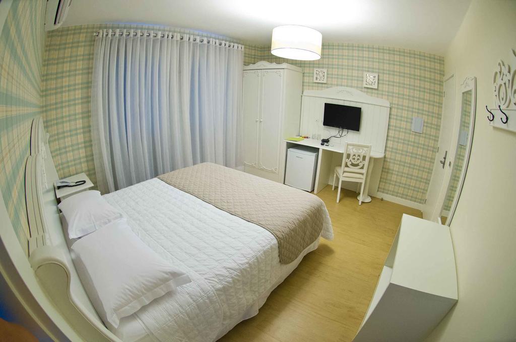 Hotel Oma Zita Forquilhinha Bagian luar foto